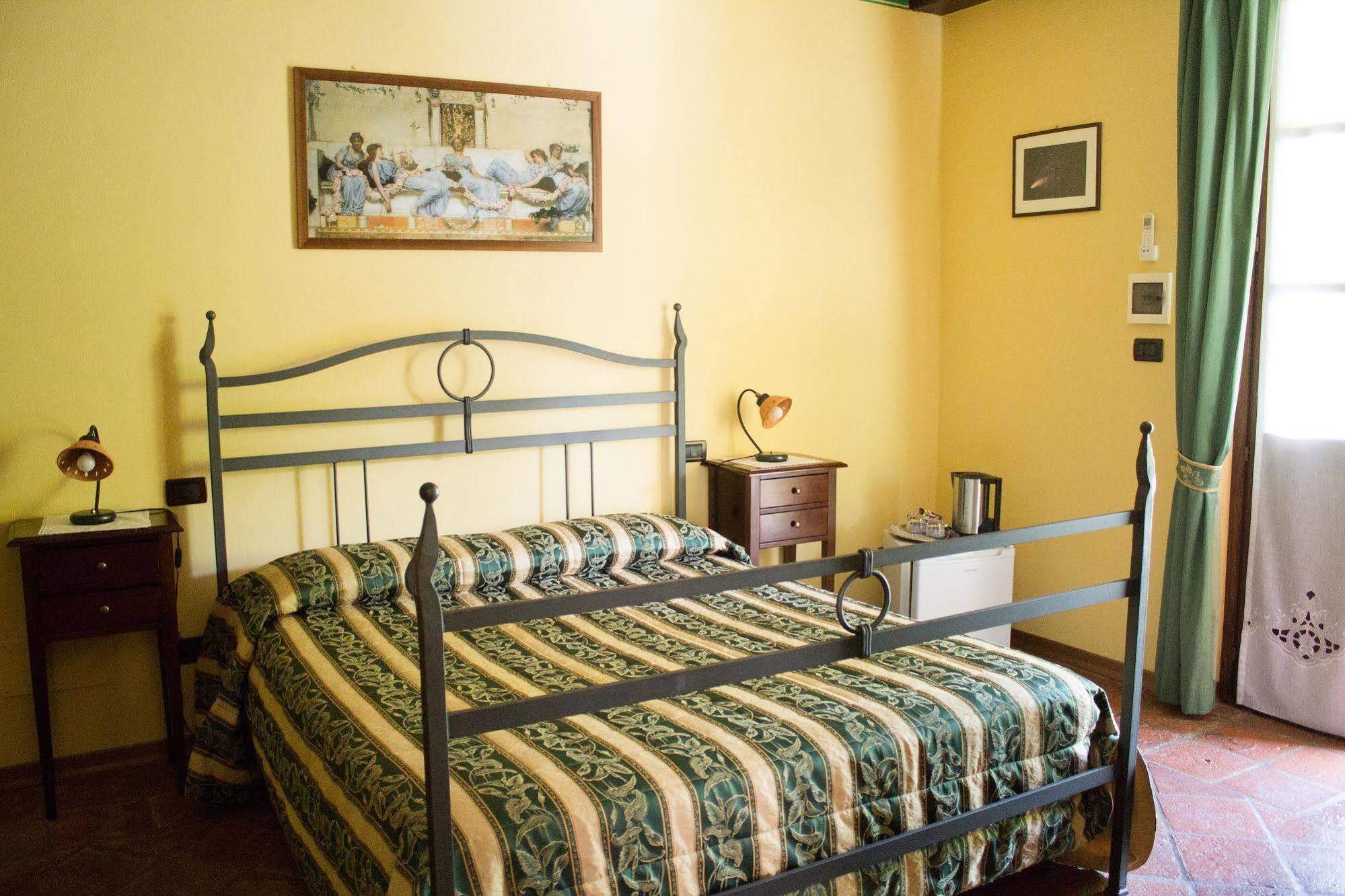 B&B Cascina Bellavista Tigliole Exterior photo